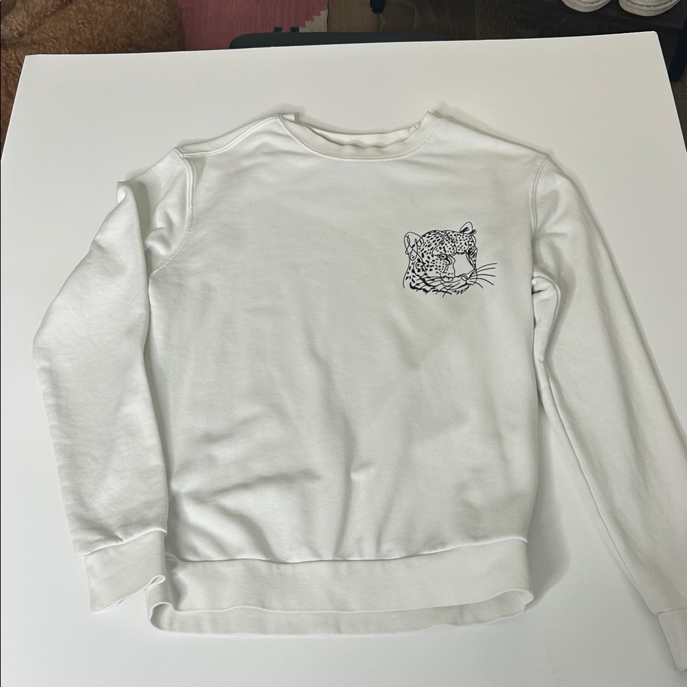 White Sweatshirt with Leopard Print